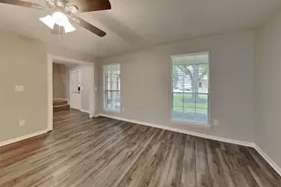 9322 Bayou Bluff Dr, Spring, TX 77379 - Photo 2