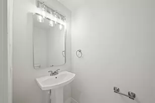 4007 New Orleans St, Houston, TX 77020 - Photo 12