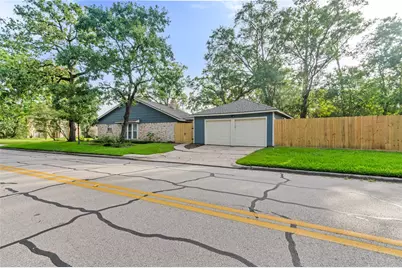 27249 Lana Lane, Oak Ridge North, TX 77385 - Photo 38