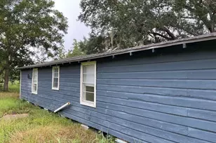 2832 County Rd 310, Brazoria, TX 77422 - Photo 4