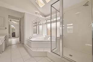 5437 Loch Lomond Dr, Houston, TX 77096 - Photo 40