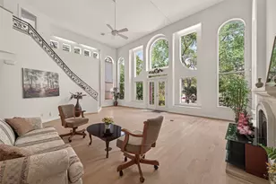 5437 Loch Lomond Dr, Houston, TX 77096 - Photo 2