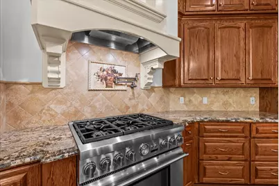 15829 Fm 2354 Road, Beach City, TX 77523 - Photo 18