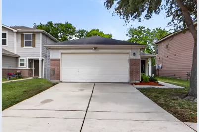 919 Staffordale Manor Lane, Houston, TX 77047 - Photo 1