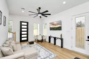 7129 Sidney St, Houston, TX 77021 - Photo 6