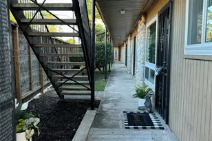 1529 Wirt Rd, Houston, TX 77055 - Photo 2