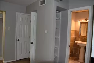 1529 Wirt Rd, Houston, TX 77055 - Photo 8