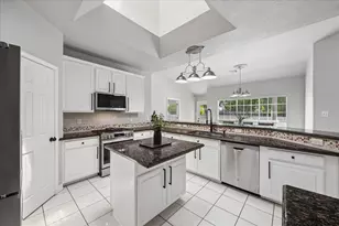 1602 Oak Pl Ct, Pearland, TX 77581 - Photo 10