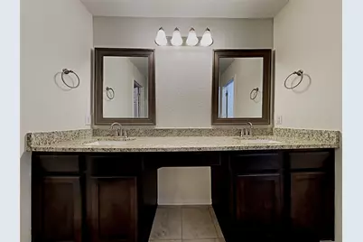 16706 E Whimbrel Circle, Conroe, TX 77385 - Photo 12