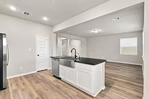 18518 Karlynn St, New Caney, TX 77357 - Photo 12