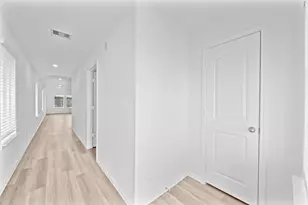 16830 Paintbrush Holw Ln, Houston, TX 77090 - Photo 4