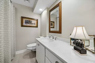 5050 Woodway Dr, Houston, TX 77056 - Photo 16