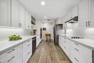 5050 Woodway Dr, Houston, TX 77056 - Photo 8