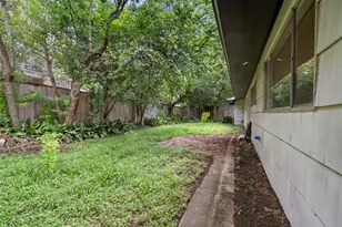 5422 Lincrest Ln, Houston, TX 77056 - Photo 24