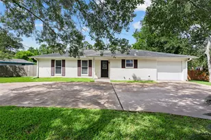 3310 Oak Dr Dr, Dickinson, TX 77539 - Photo 1
