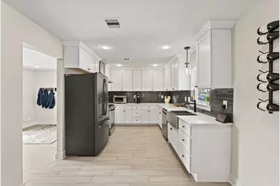 5009 Libbey Lane, Houston, TX 77092 - Photo 2