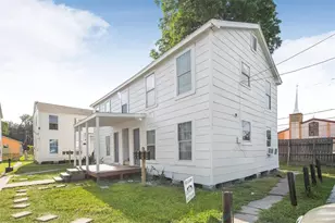 1915 Benson St, Houston, TX 77020 - Photo 1