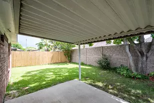 4705 Meadowood Dr, Baytown, TX 77521 - Photo 8