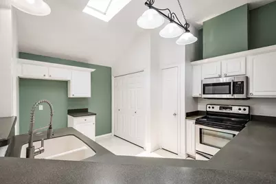 4705 Meadowood Drive, Baytown, TX 77521 - Photo 14