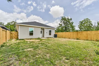440 Ave B, La Marque, TX 77568 - Photo 26
