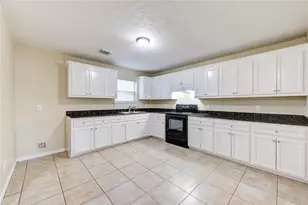 605 Center St, Pasadena, TX 77506 - Photo 16