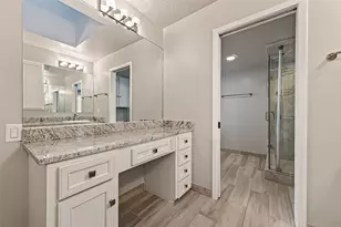 94 Sugar Berry Cir, Houston, TX 77024 - Photo 30