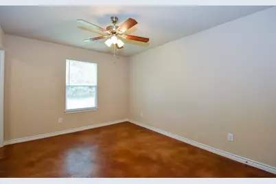 1103 Parkhurst Avenue #B, Cleveland, TX 77327 - Photo 12