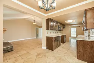 400 Pecan Estates Rd, Angleton, TX 77515 - Photo 8