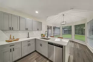 14915 Sun Harbor Dr, Houston, TX 77062 - Photo 30