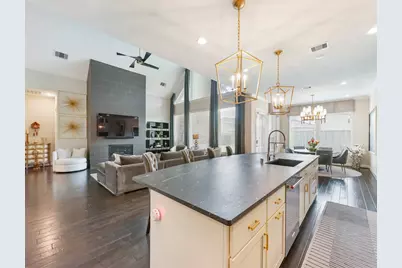 27 Crown Trail, Sugar Land, TX 77498 - Photo 8
