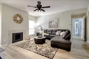 2125 Augusta Dr, Houston, TX 77057 - Photo 1