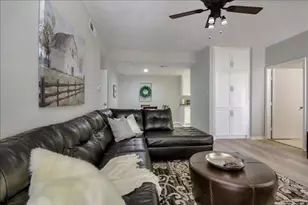 2125 Augusta Dr, Houston, TX 77057 - Photo 2