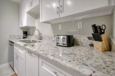 2125 Augusta Drive #63, Houston, TX 77057 - Photo 10