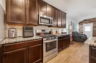 8015 Acorn Flats Ln, Rosharon, TX 77583 - Photo 10