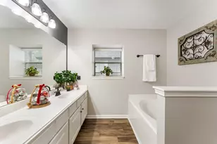 58 N Delta Mill Cir, The Woodlands, TX 77385 - Photo 24