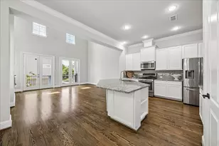1704 Oak Leaf Pass Dr, Houston, TX 77055 - Photo 14