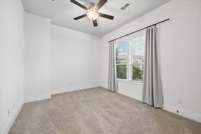 1704 Oak Leaf Pass Drive, Houston, TX 77055 - Photo 8