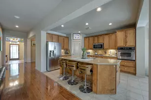74 W Tapestry Park Cir, The Woodlands, TX 77381 - Photo 14