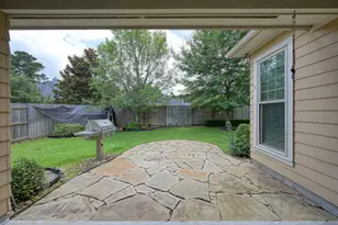 74 W Tapestry Park Cir, The Woodlands, TX 77381 - Photo 36