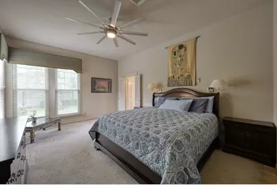 74 W Tapestry Park Circle, The Woodlands, TX 77381 - Photo 16