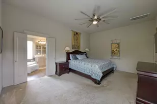 74 W Tapestry Park Cir, The Woodlands, TX 77381 - Photo 18