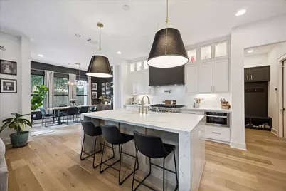 1313 Thornton Road, Houston, TX 77018 - Photo 2