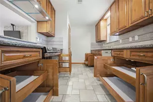 10423 Alcott Dr, Houston, TX 77043 - Photo 6