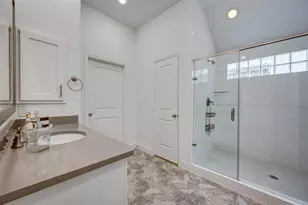 1208 Peden St, Houston, TX 77006 - Photo 22