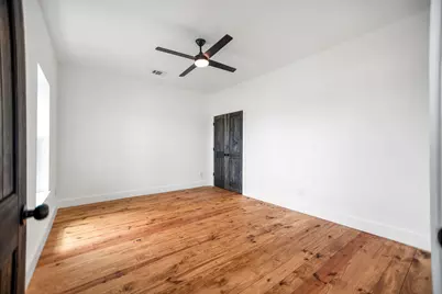 809 W Taylor Avenue, Port O'Connor, TX 77982 - Photo 24