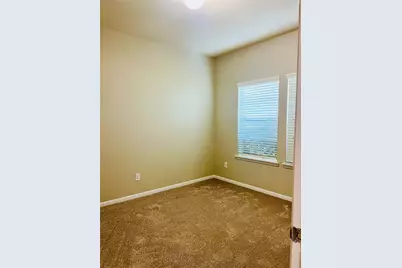 1721 Claremont Garden Circle, Houston, TX 77047 - Photo 10