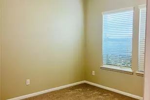 1721 Claremont Garden Cir, Houston, TX 77047 - Photo 10