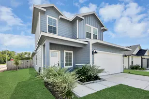 13517 Heritage Mdw Ln, Houston, TX 77047 - Photo 2