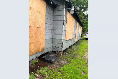 2514 Melbourne Street, Houston, TX 77026 - Photo 2