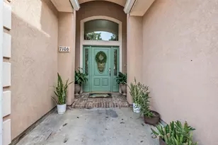 7106 Japonica St, Houston, TX 77087 - Photo 2